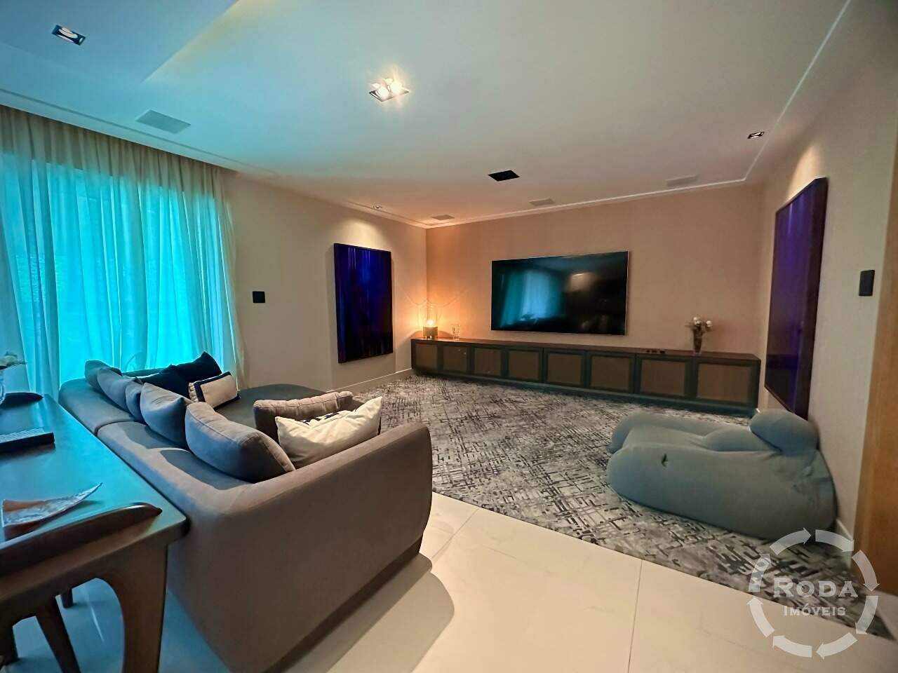 Apartamento à venda no Ponta da Praia: 