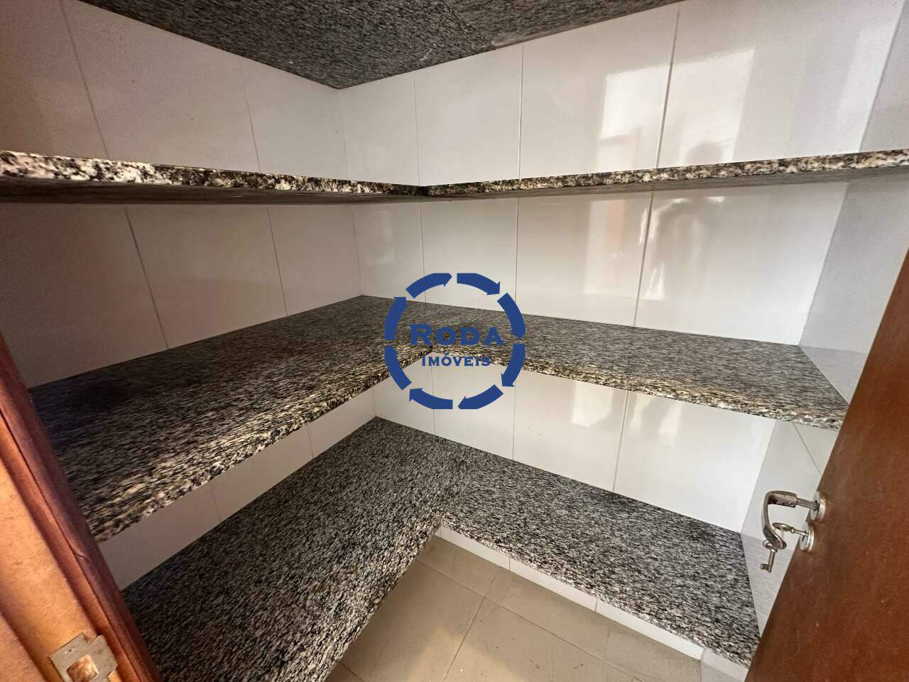 Casa à venda no Ponta da Praia: 