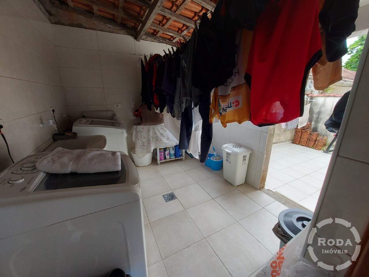 Sobrado à venda no Campo Grande: 