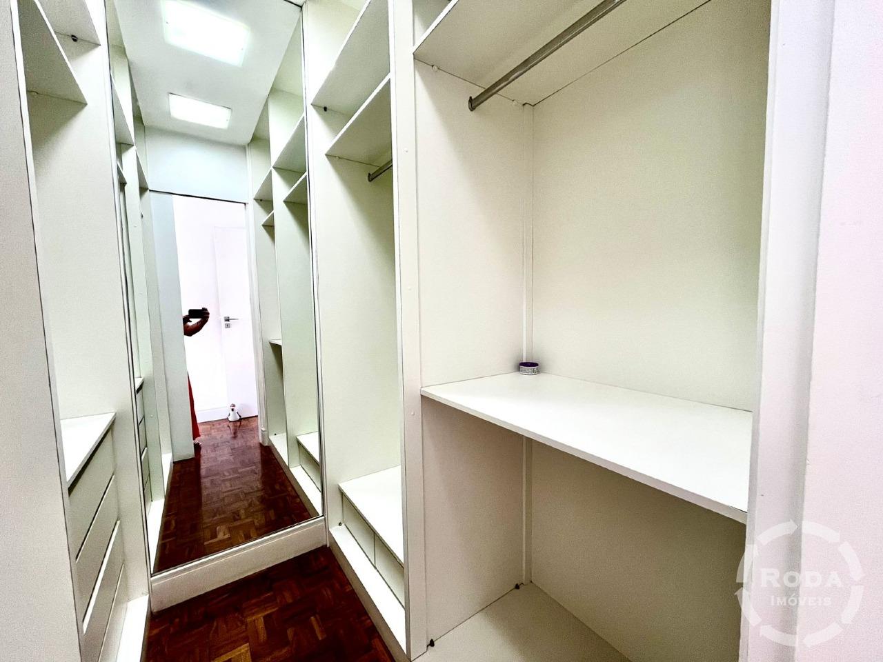 Casa à venda no Ponta da Praia: closed