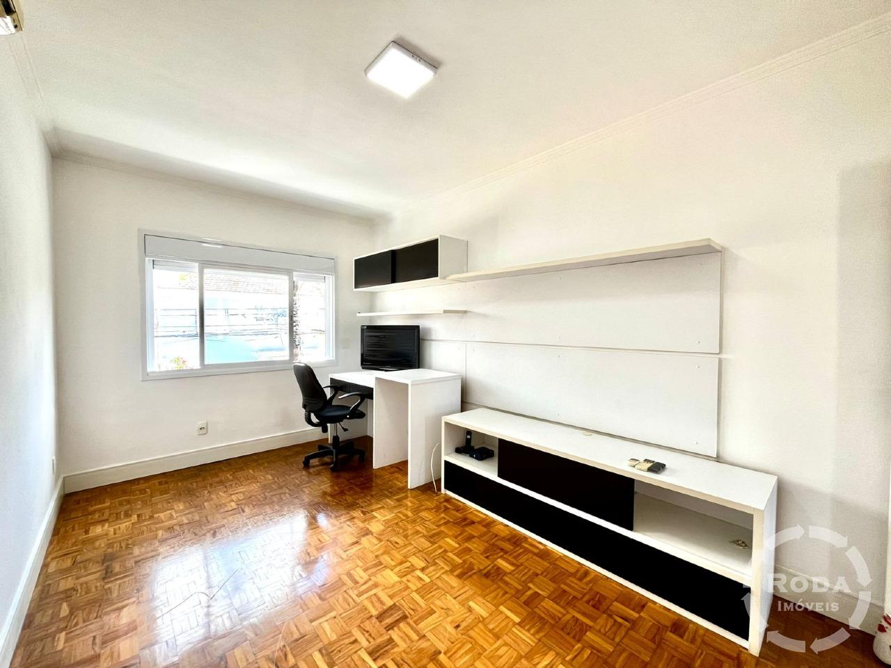 Casa à venda no Ponta da Praia: quarto