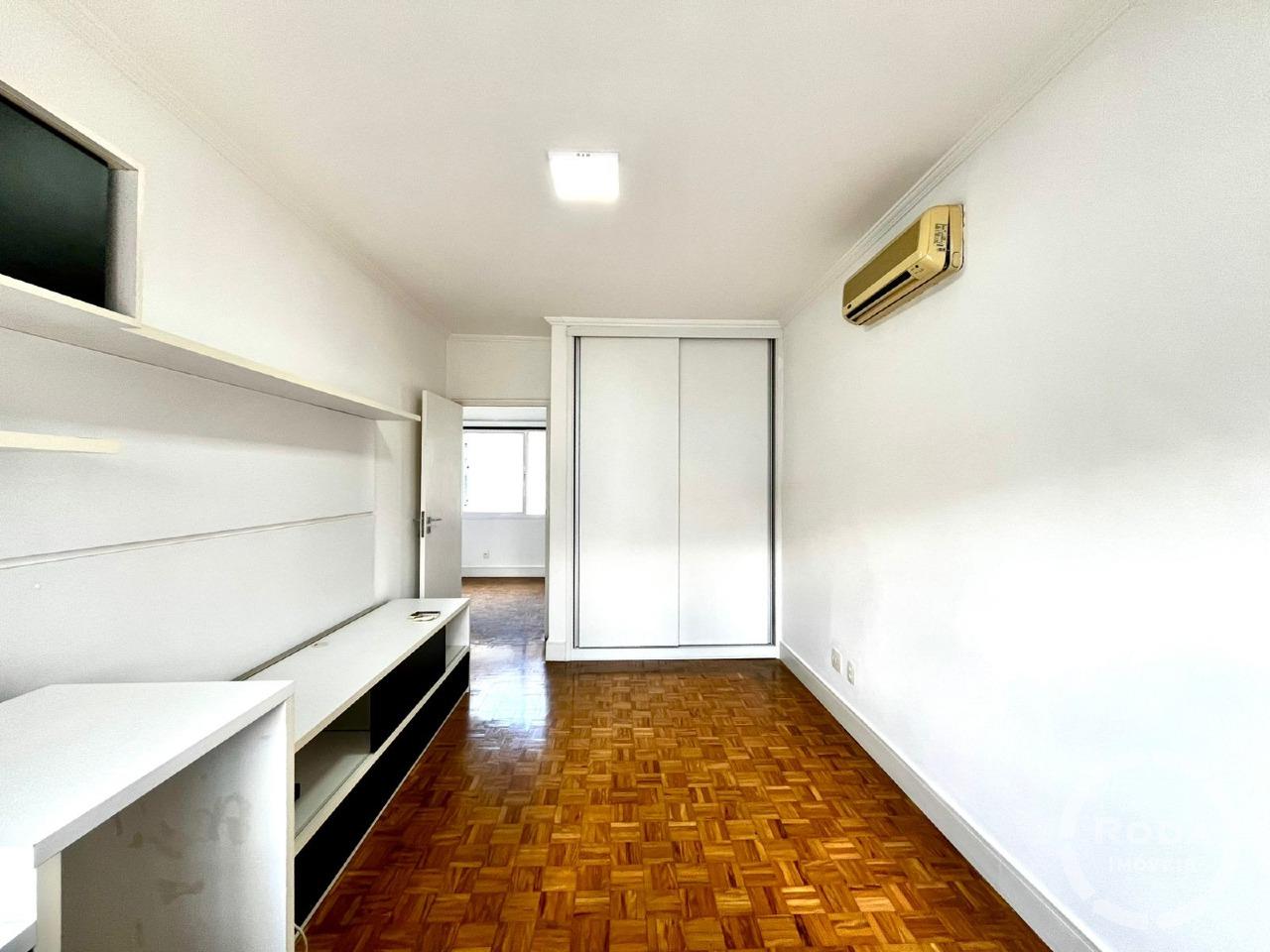 Casa à venda no Ponta da Praia: quarto