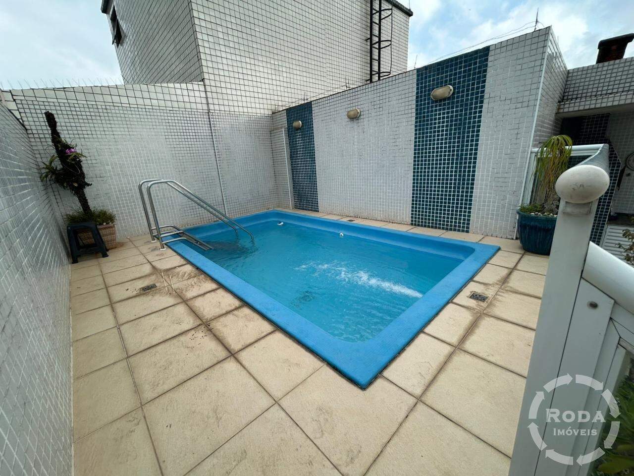 Cobertura Duplex à venda no Embaré: 
