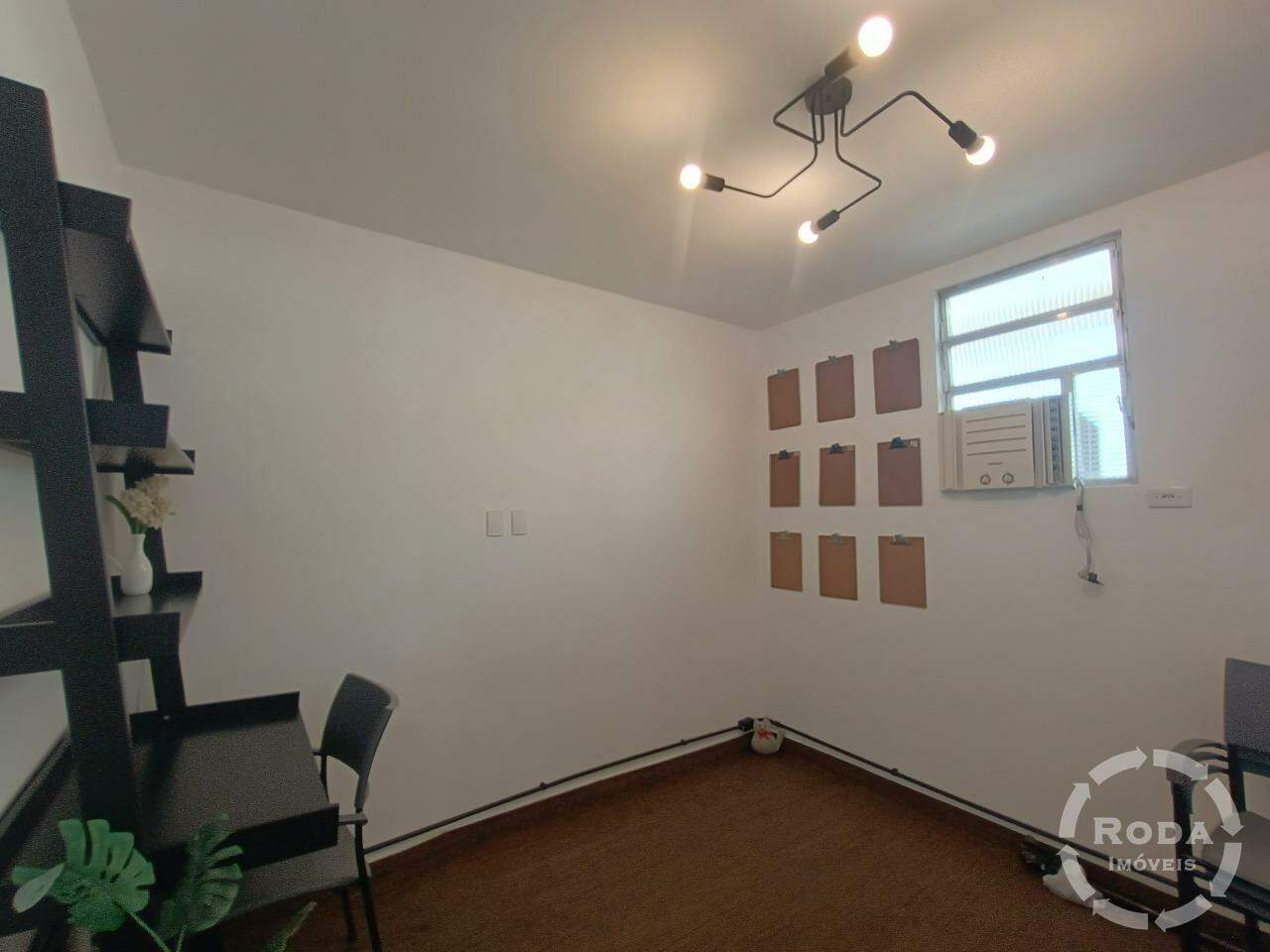 Loja para aluguel no Embaré: 