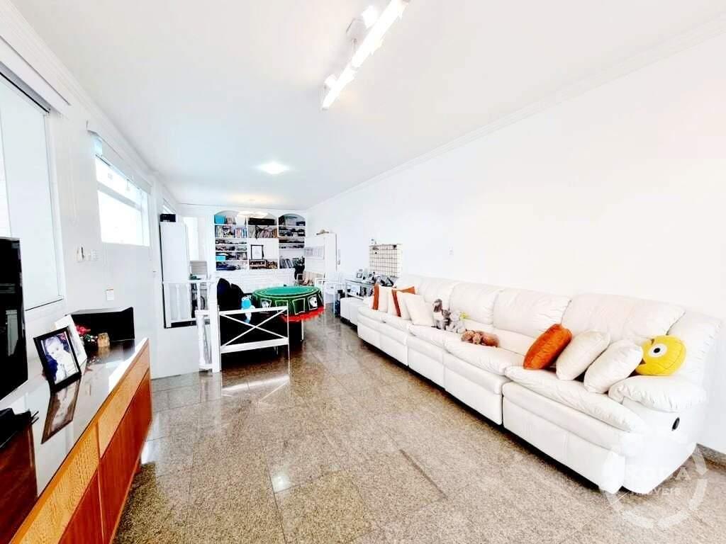 Cobertura à venda no Aparecida: 