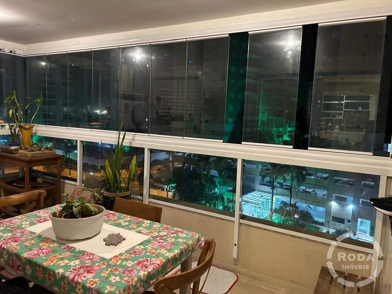 Apartamento à venda no Ponta da Praia: 