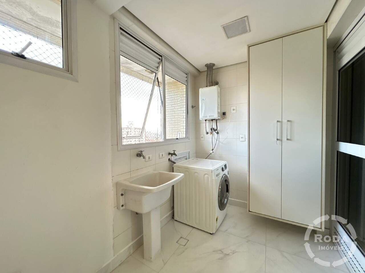 Apartamento para aluguel no Embaré: 