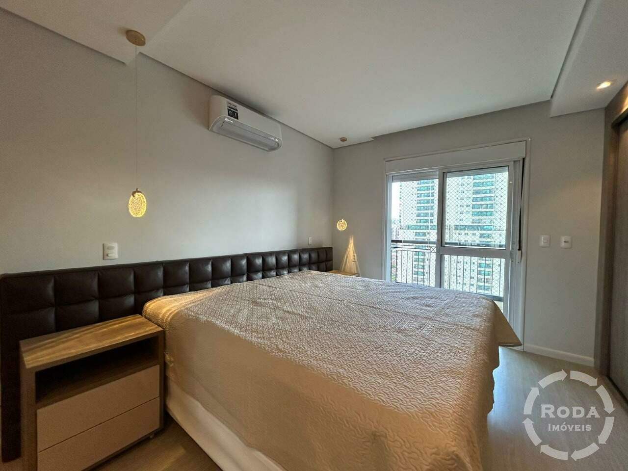 Apartamento para aluguel no Embaré: 