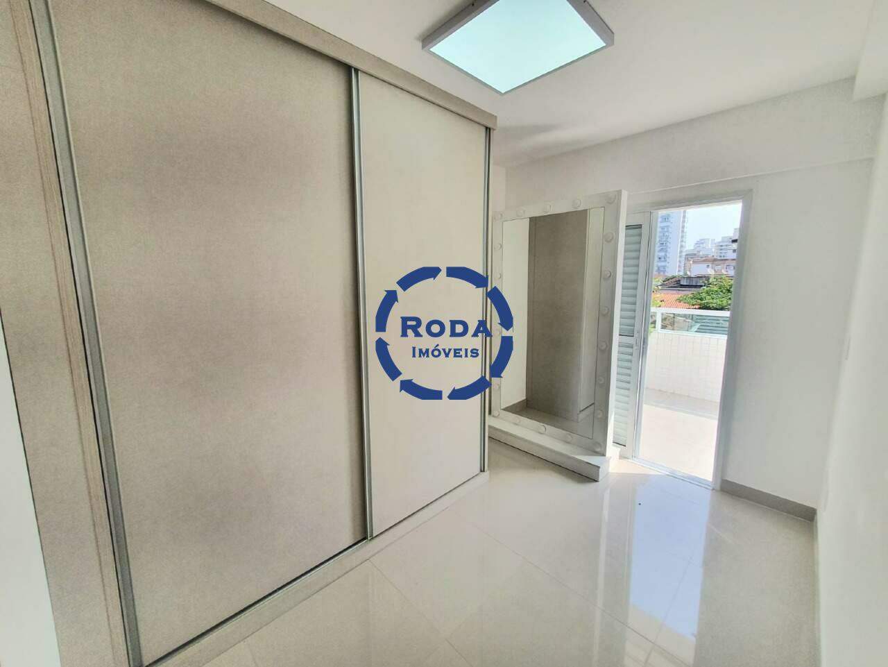 Apartamento para aluguel no Embaré: 