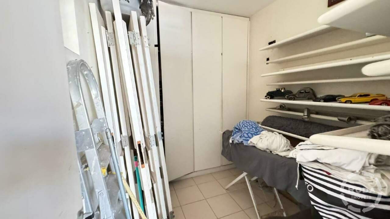 Apartamento à venda no Ponta da Praia: 