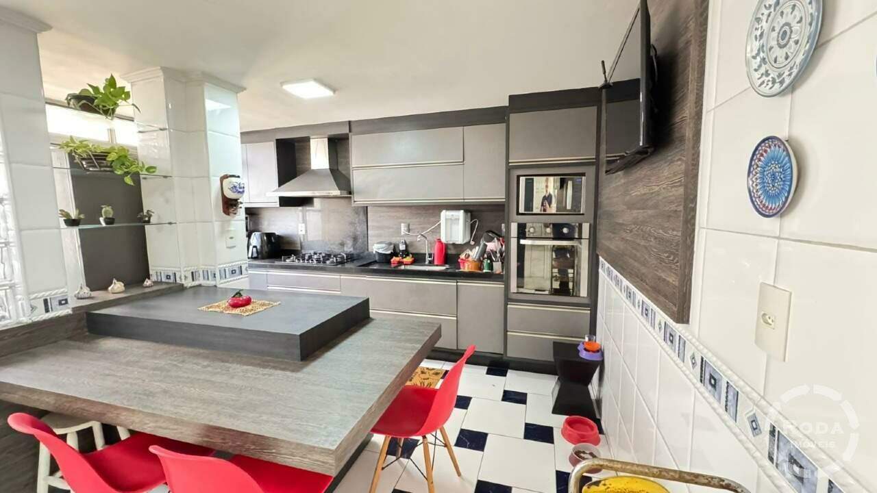 Apartamento à venda no Ponta da Praia: 