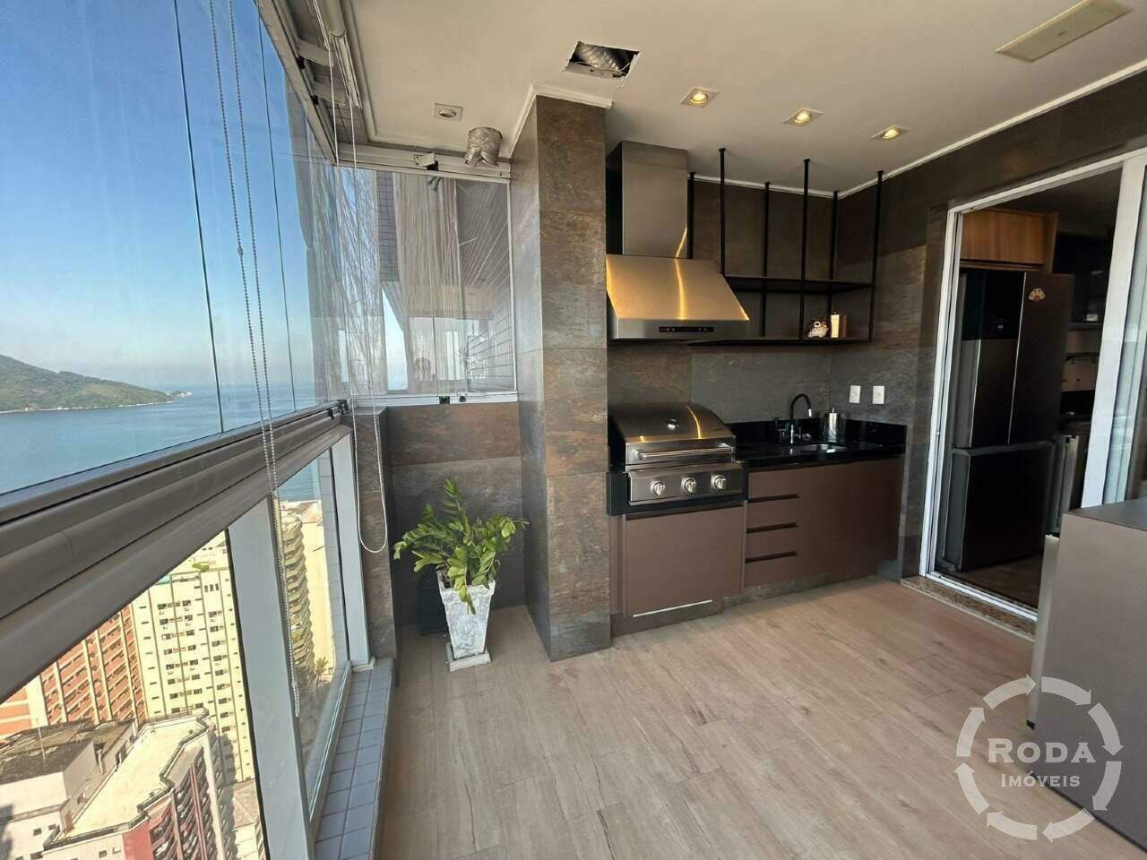 Apartamento Duplex à venda no Embaré: 