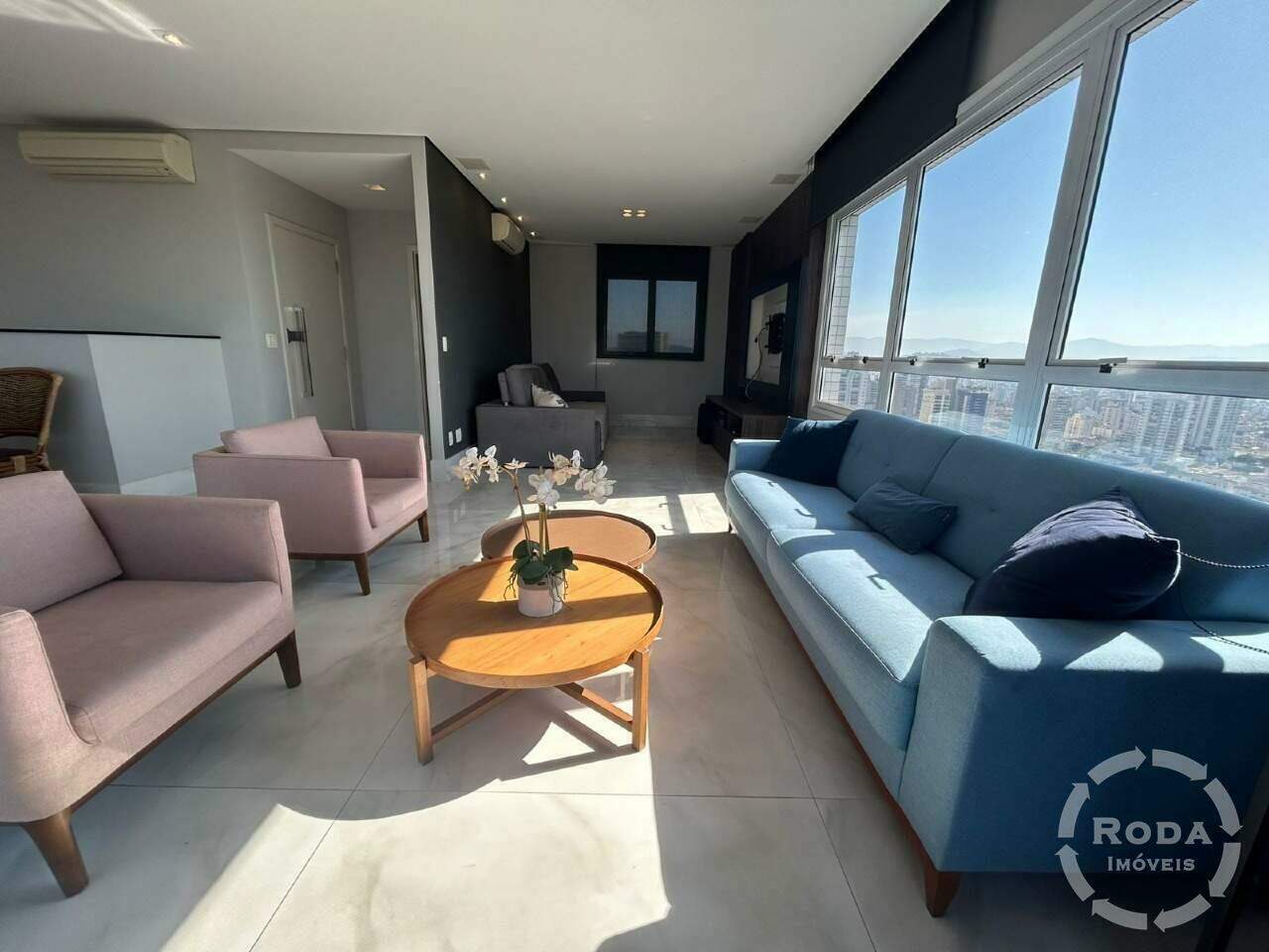 Apartamento Duplex à venda no Embaré: 