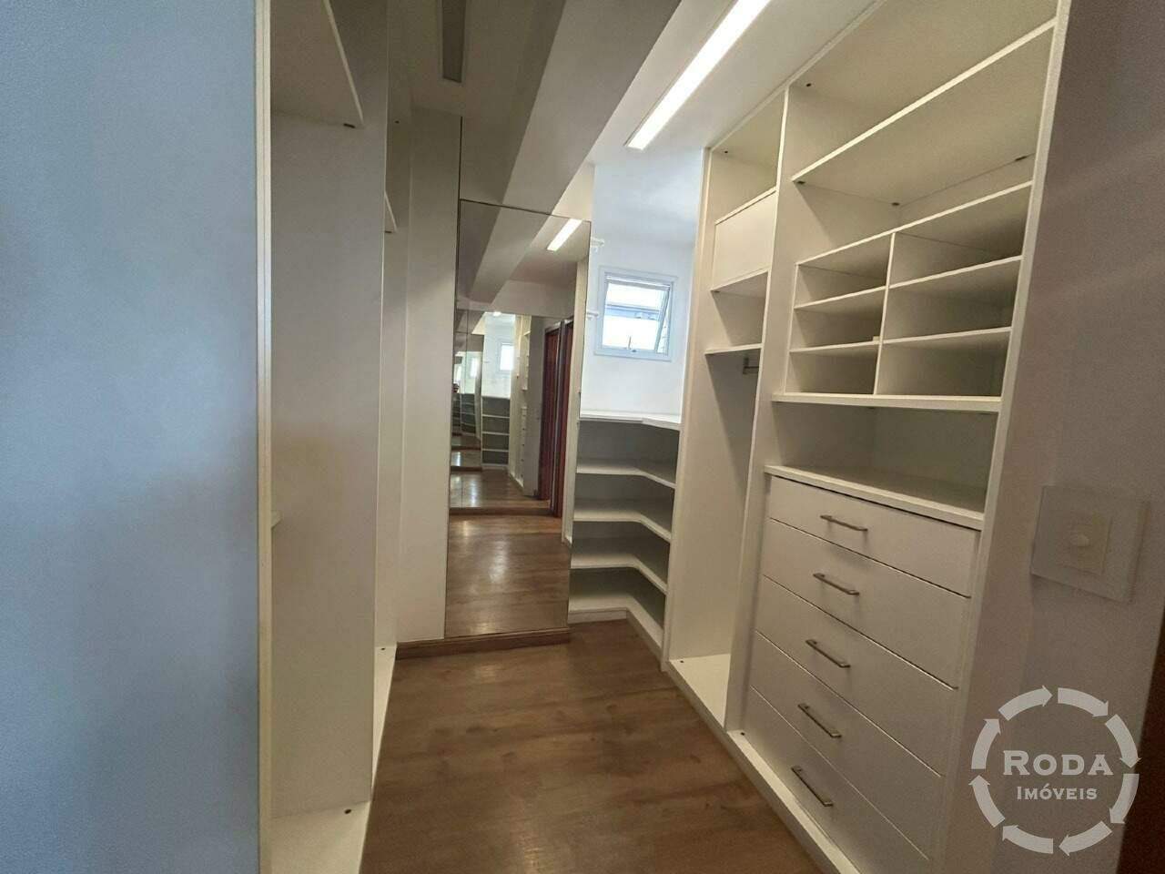 Apartamento Duplex à venda no Embaré: 