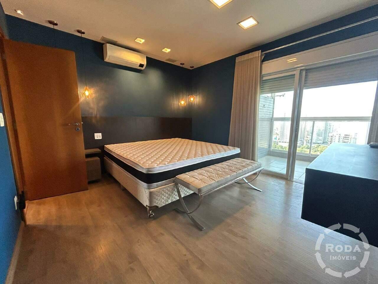 Apartamento Duplex à venda no Embaré: 