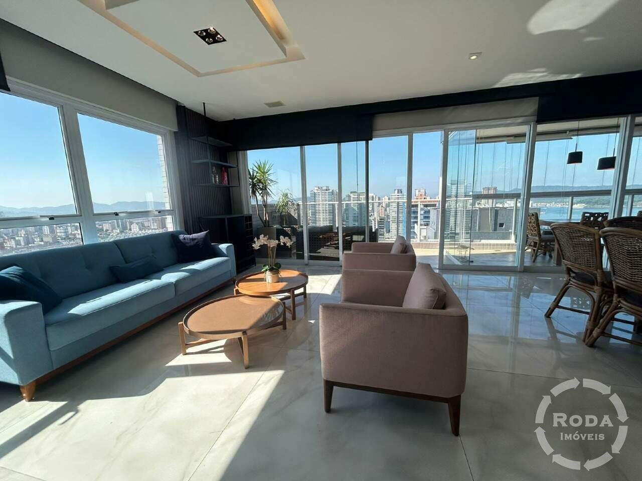 Apartamento Duplex à venda no Embaré: 