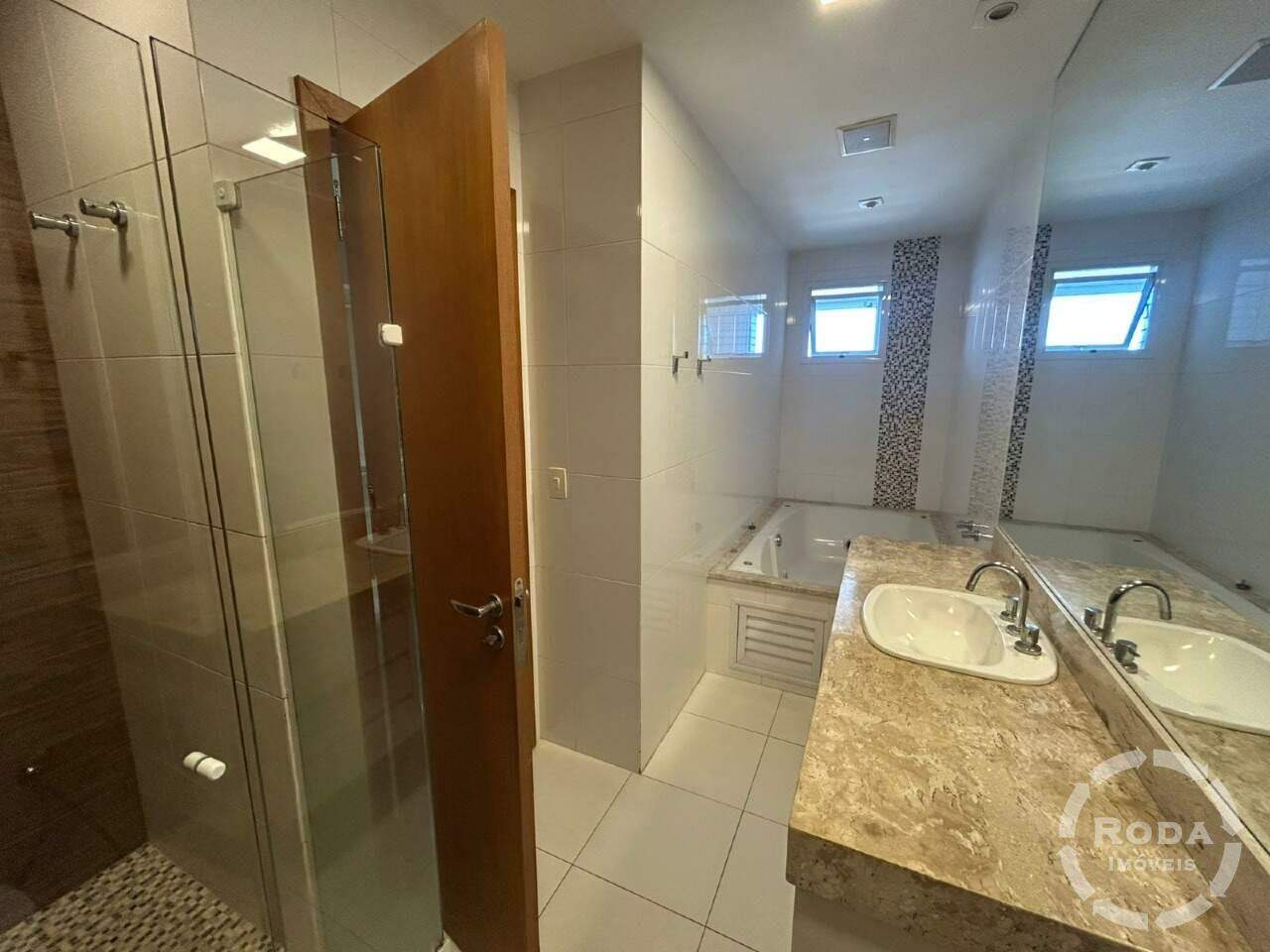 Apartamento Duplex à venda no Embaré: 