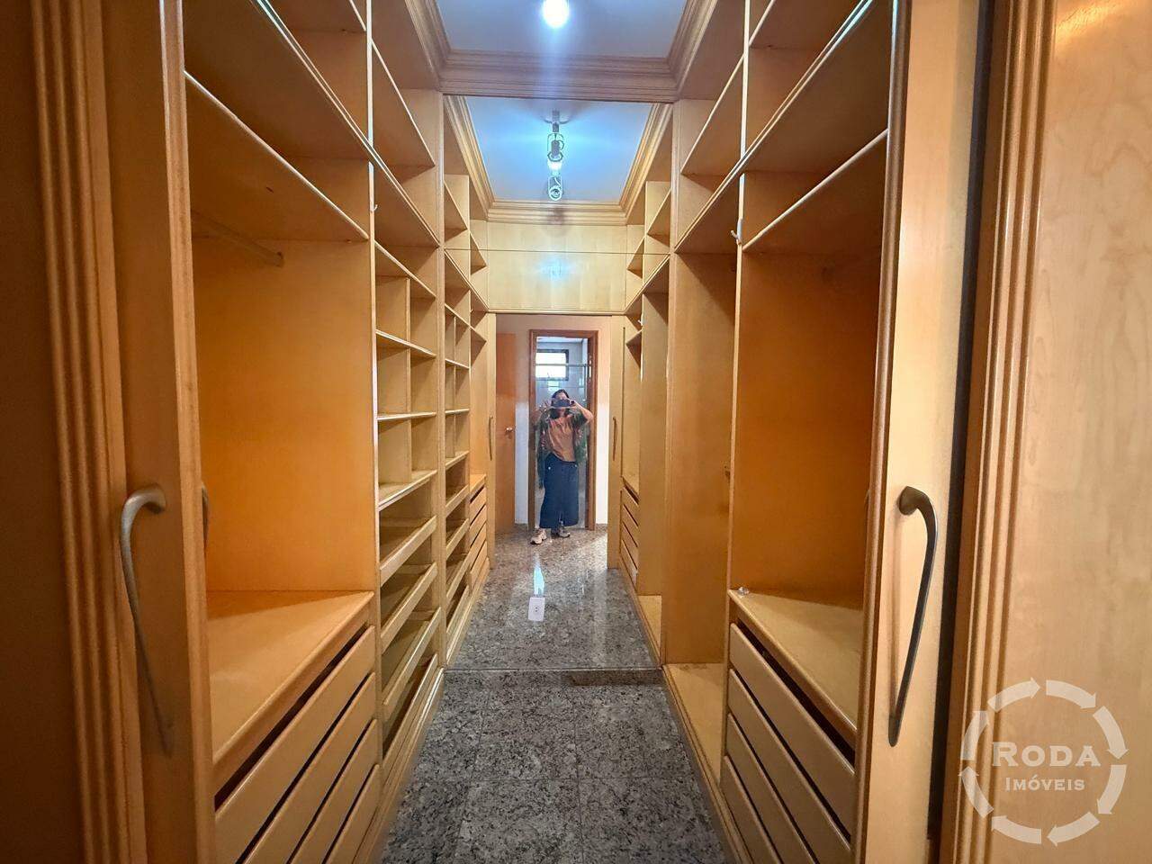 Apartamento à venda no Embaré: 
