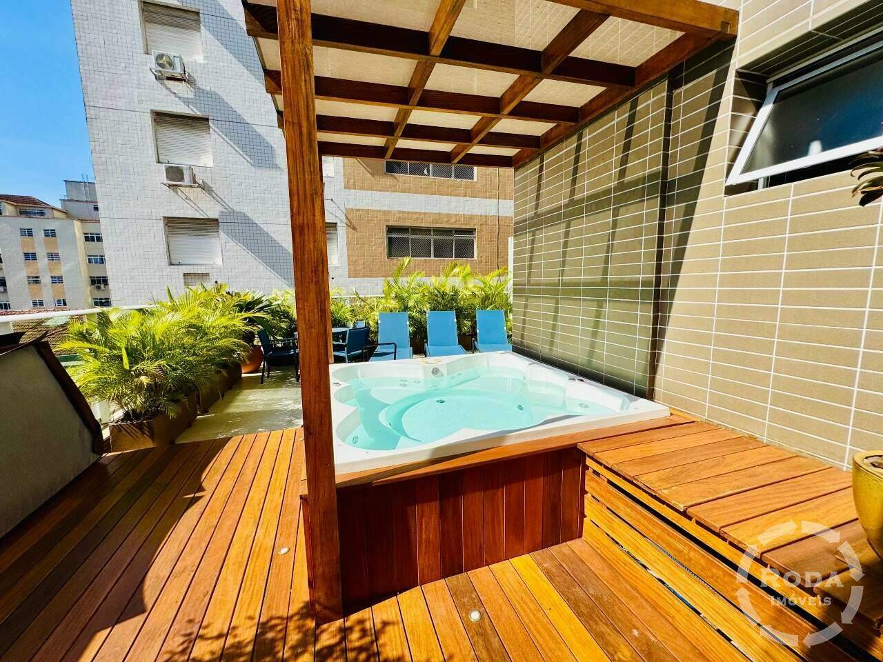 Apartamento Garden à venda no Embaré: 