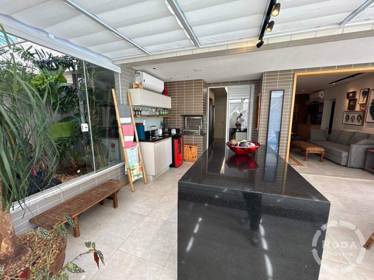 Apartamento Garden à venda no Embaré: 