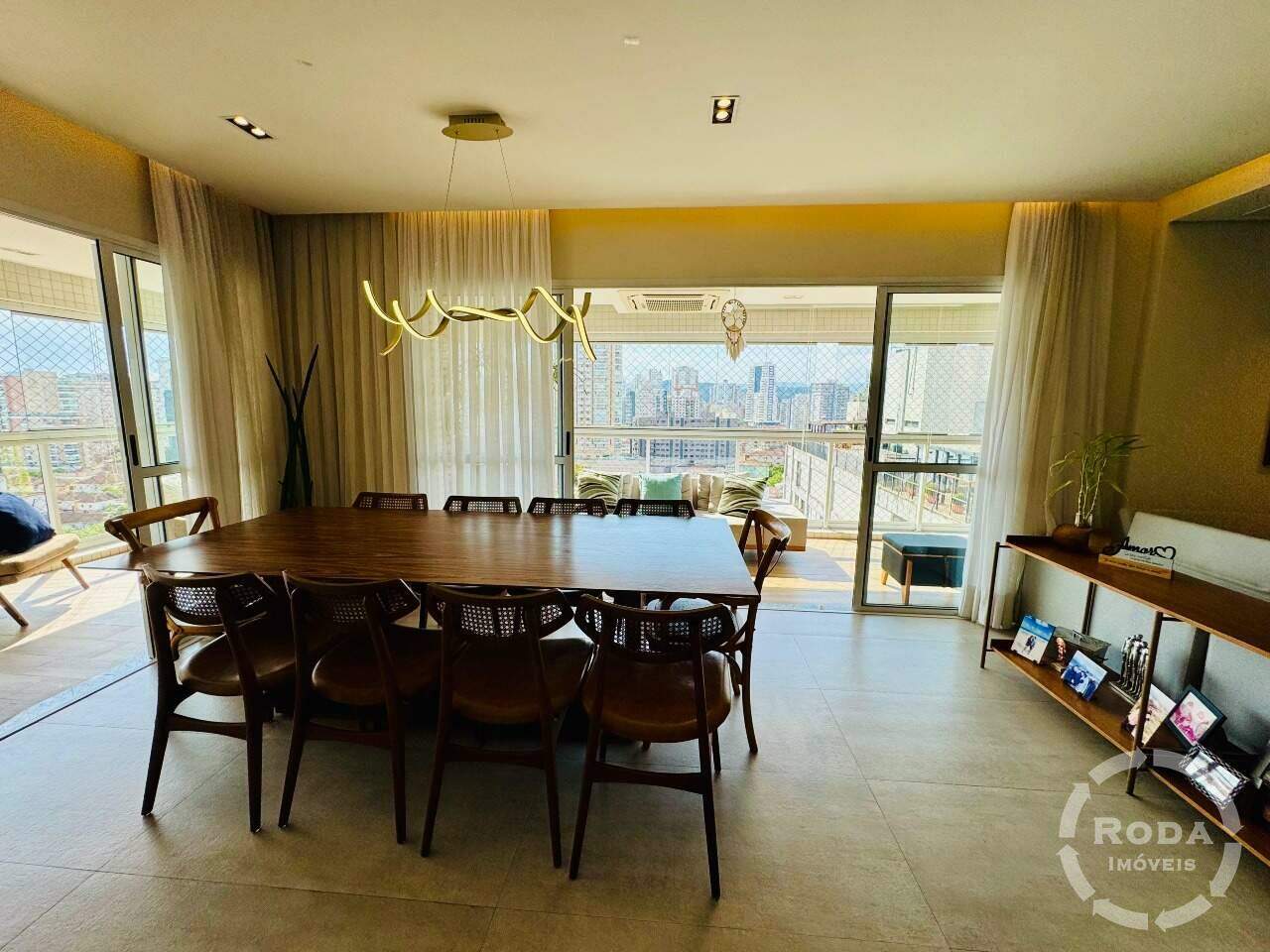 Apartamento à venda no Embaré: 