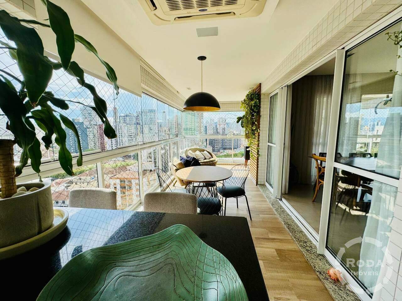 Apartamento à venda no Embaré: 