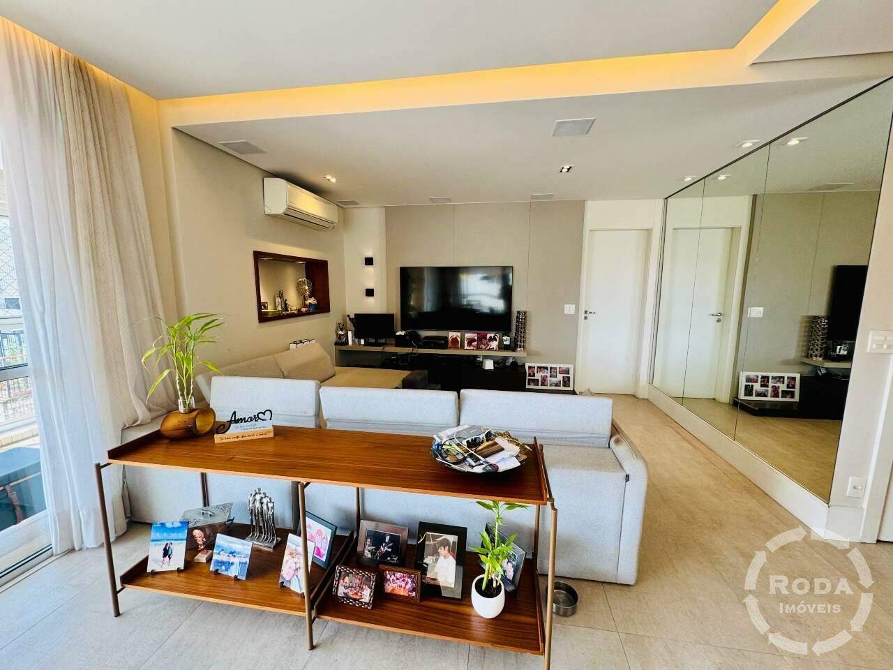 Apartamento à venda no Embaré: 