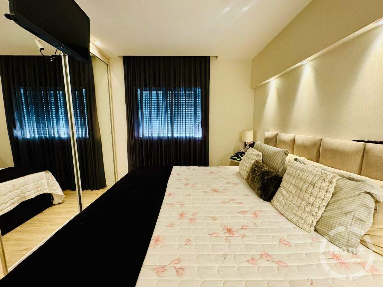 Apartamento à venda no Embaré: 