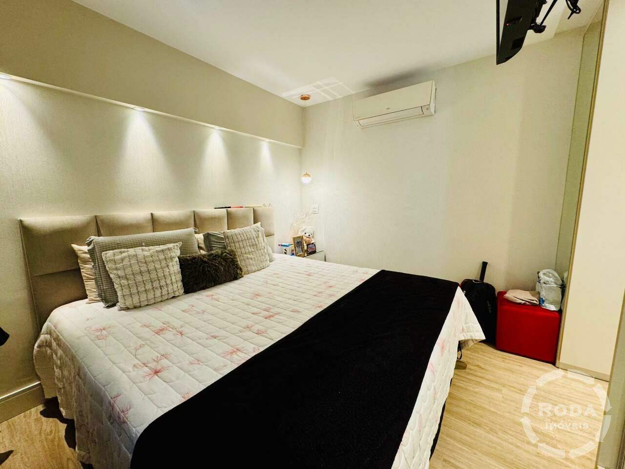 Apartamento à venda no Embaré: 