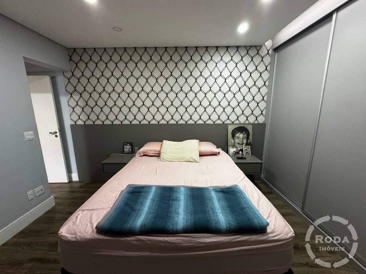 Apartamento à venda no Ponta da Praia: 