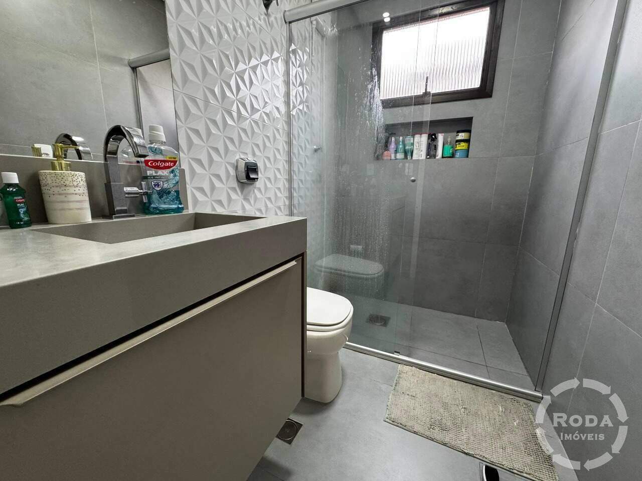 Apartamento à venda no Ponta da Praia: 