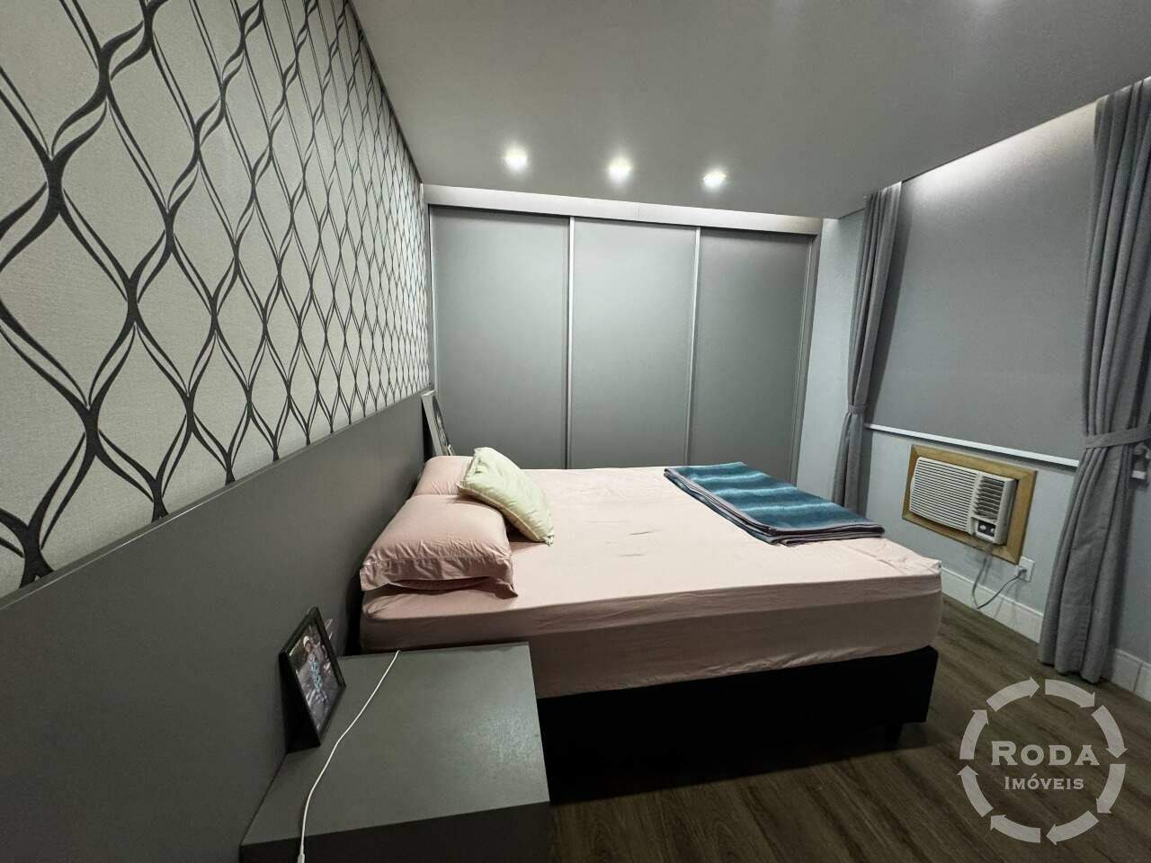 Apartamento à venda no Ponta da Praia: 