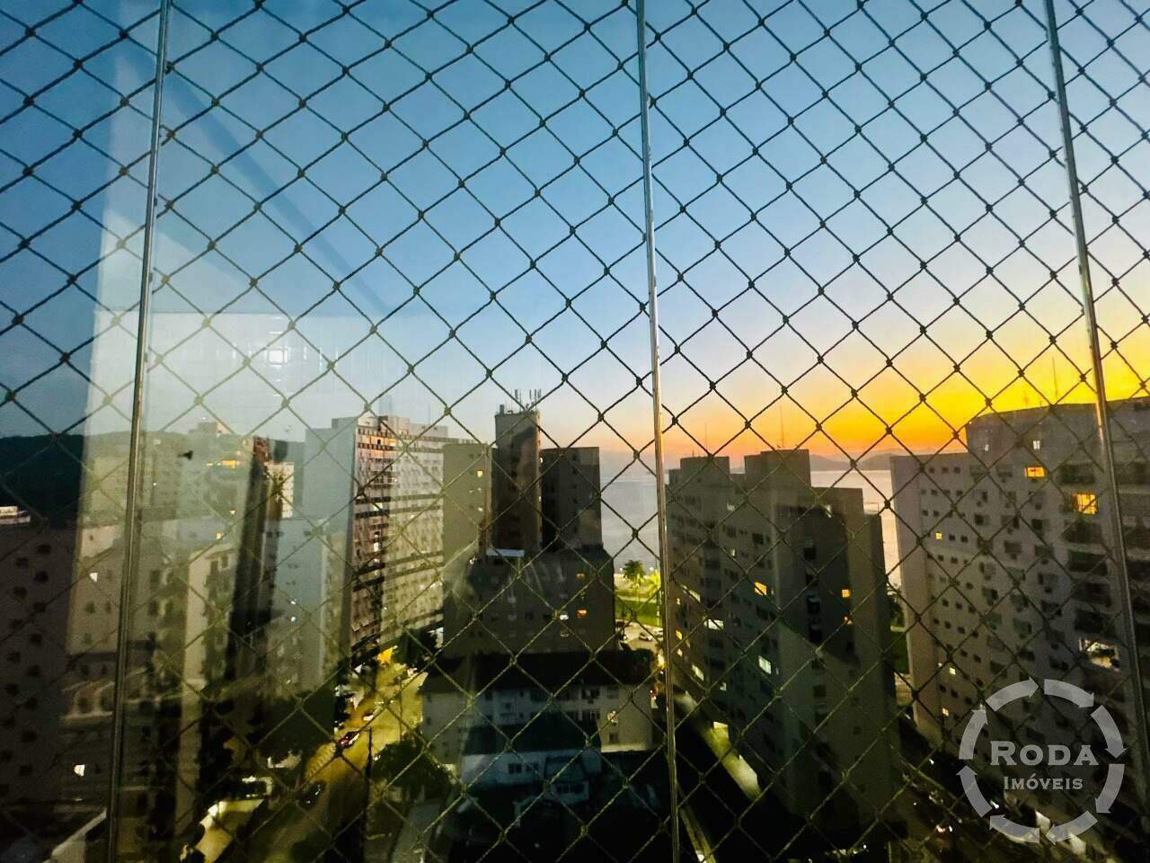 Apartamento à venda no Ponta da Praia: 