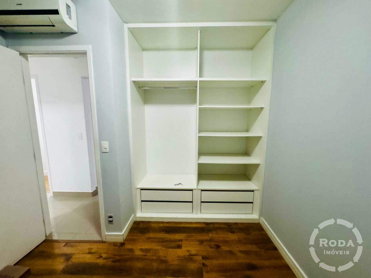 Apartamento à venda no Ponta da Praia: 