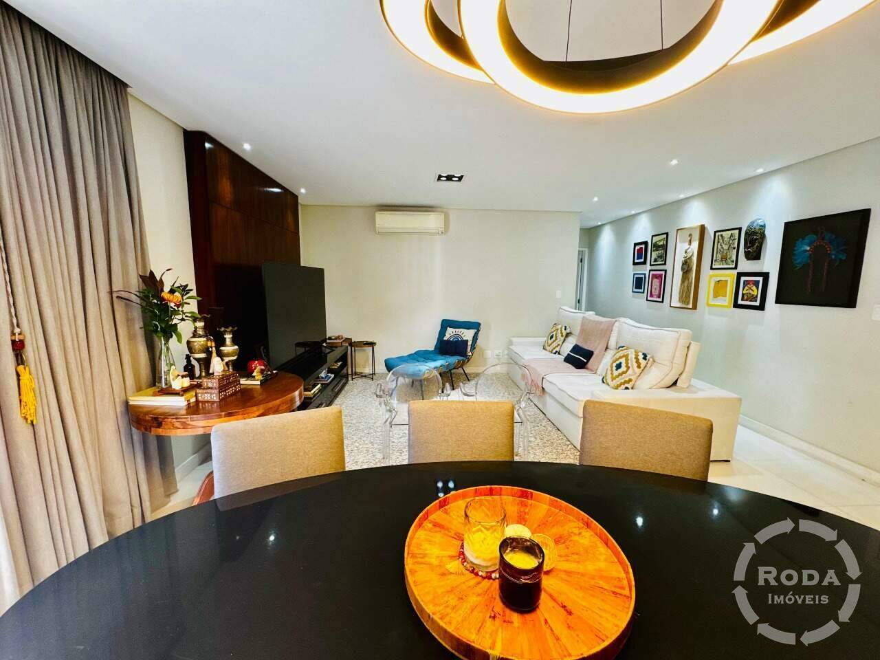 Apartamento à venda no Ponta da Praia: