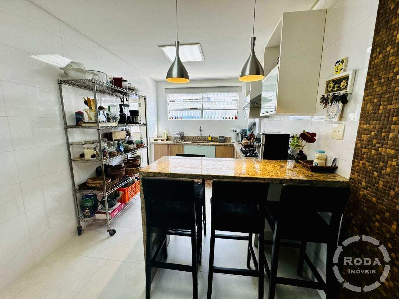 Apartamento à venda no Ponta da Praia: 