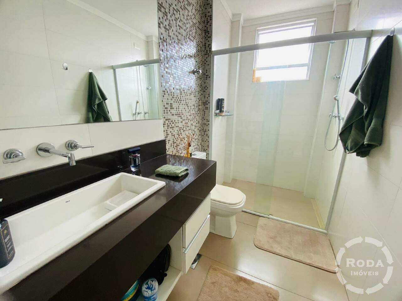 Cobertura à venda no Ponta da Praia: 