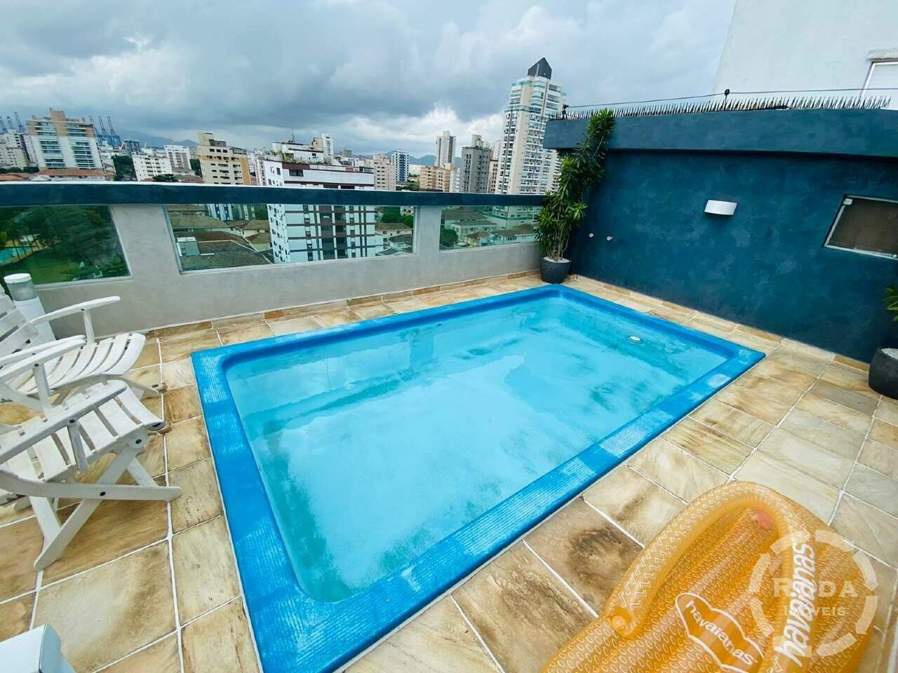 Cobertura à venda no Ponta da Praia: 