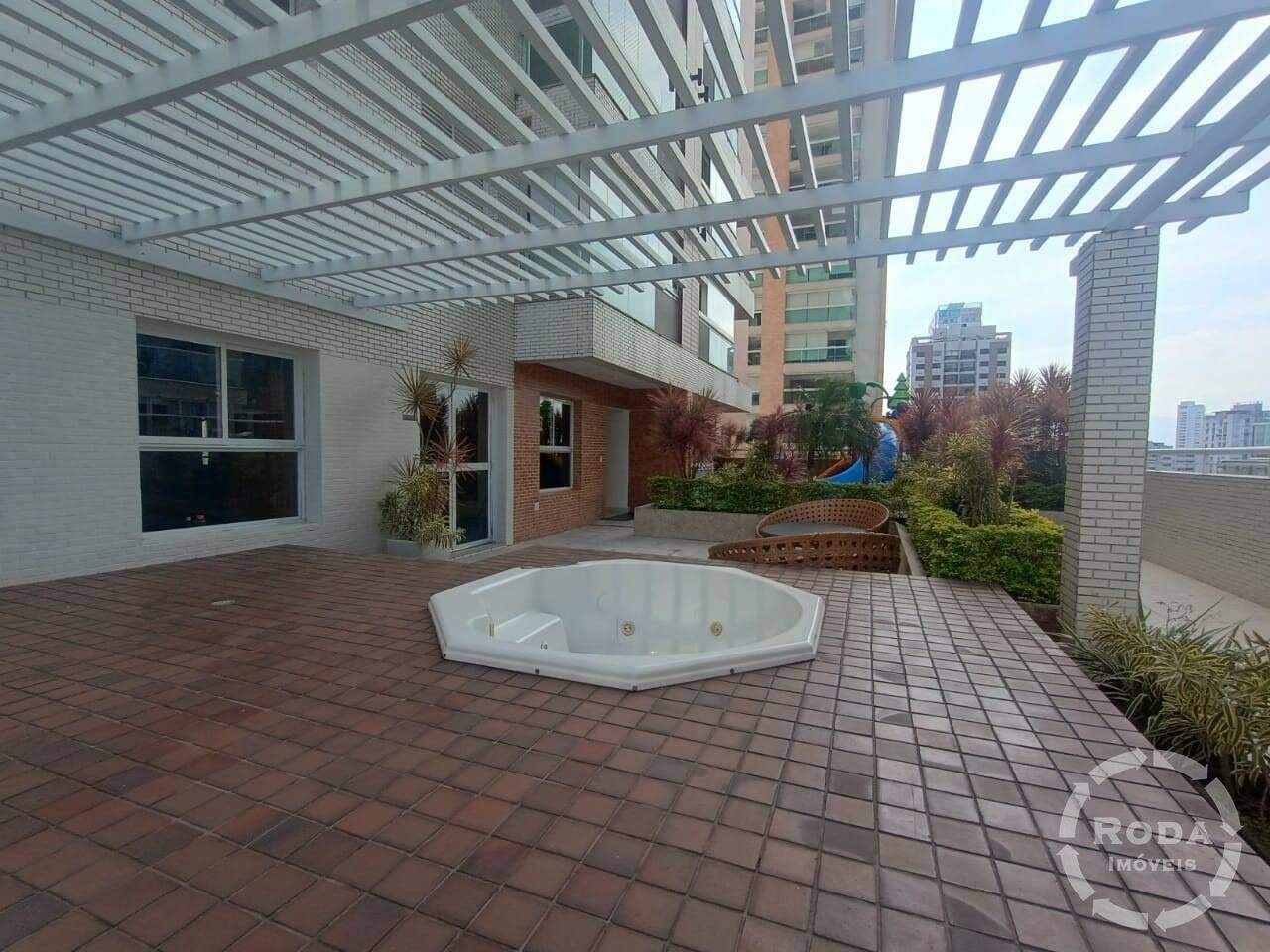 Apartamento à venda no Ponta da Praia: 