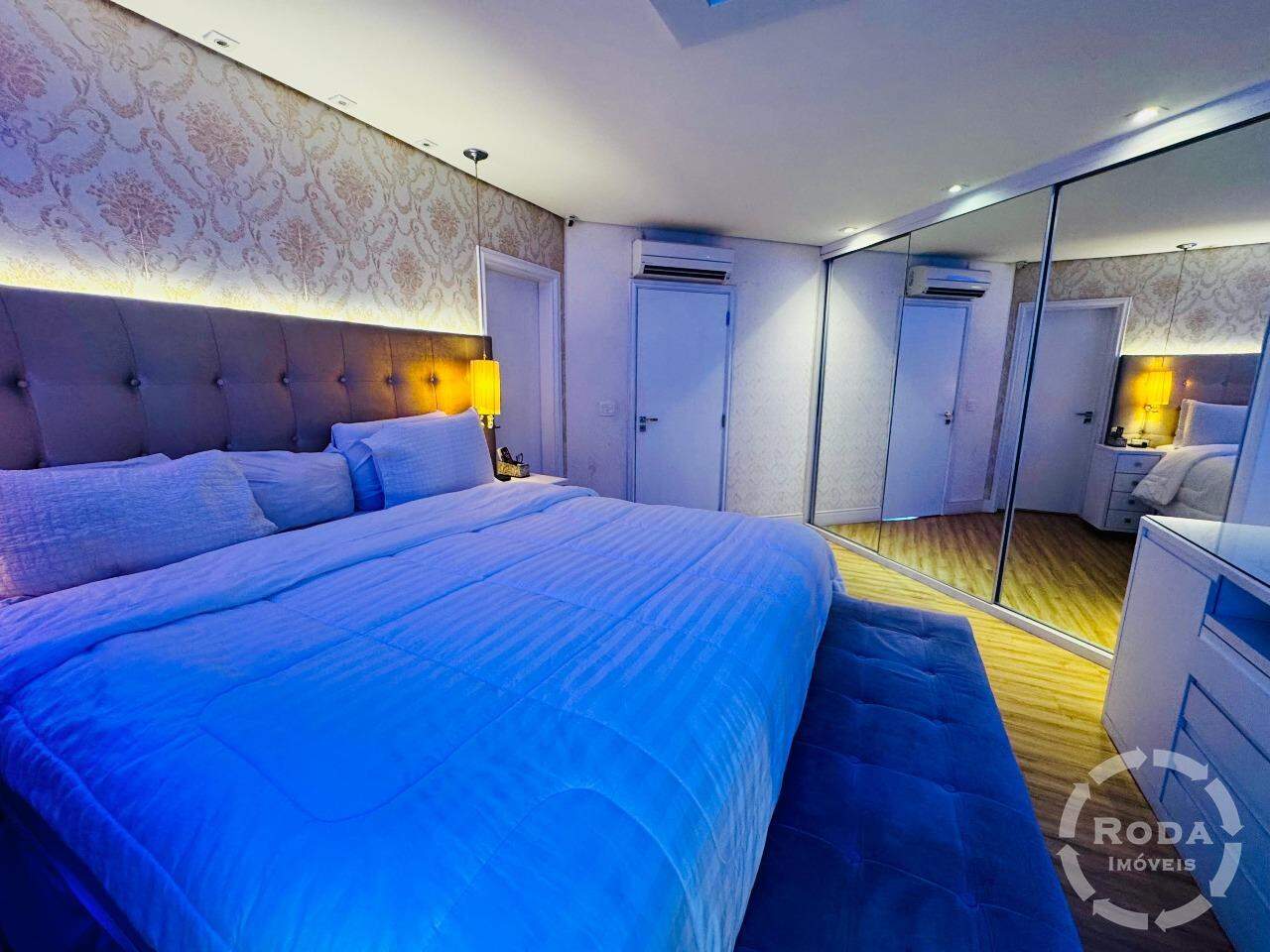 Apartamento à venda no Ponta da Praia: 