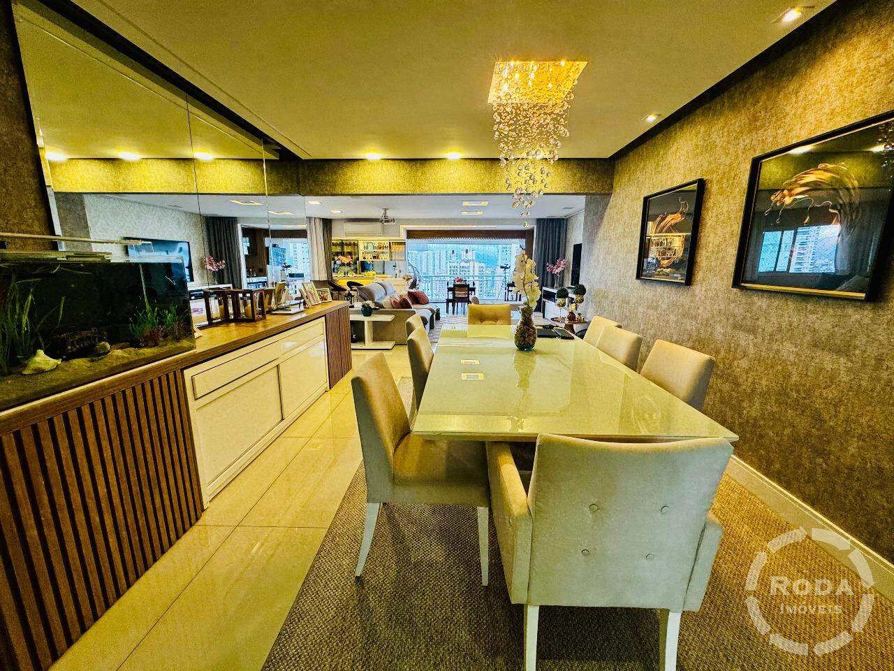 Apartamento à venda no Ponta da Praia: 