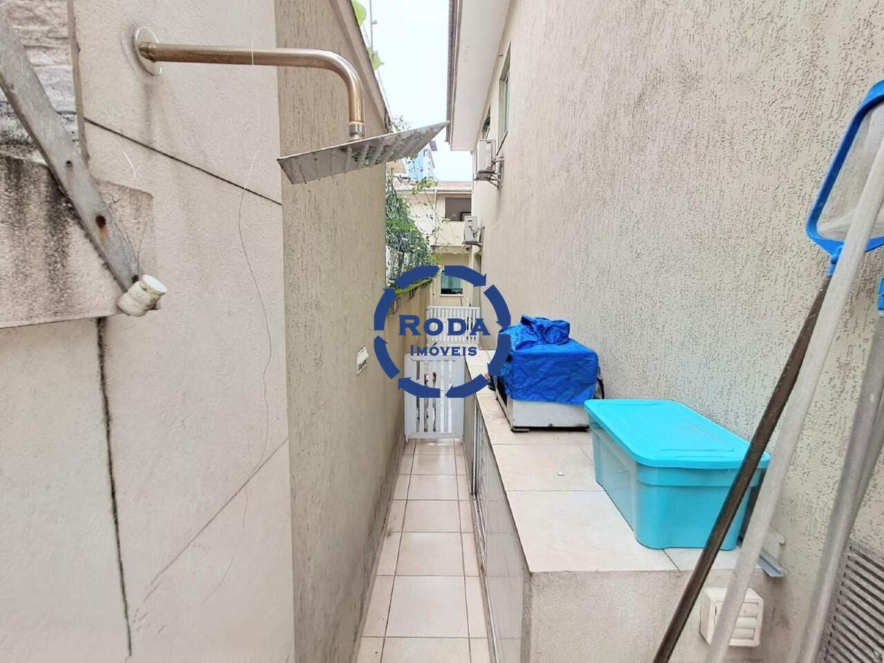 Sobrado Isolado à venda no Gonzaga: 