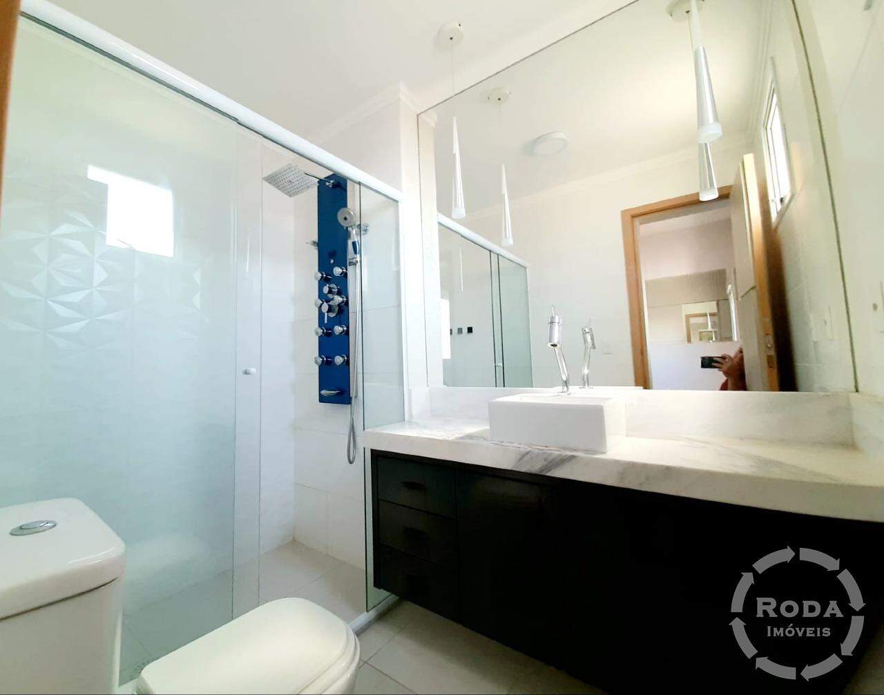 Apartamento para aluguel no Boqueirão: banheiro da suíte