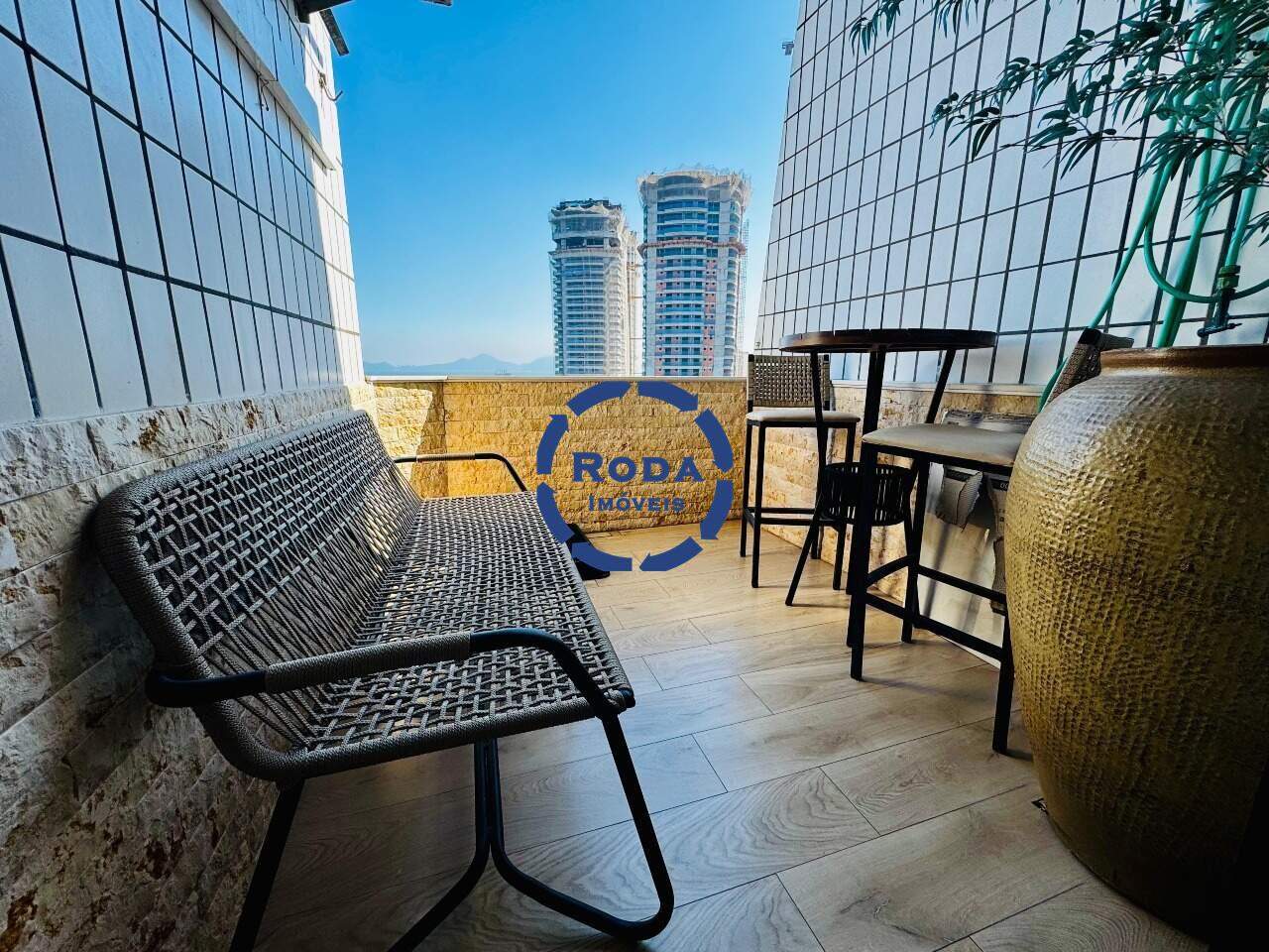 Apartamento à venda no Ponta da Praia: 