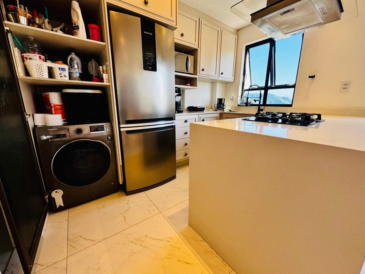 Apartamento à venda no Ponta da Praia: 