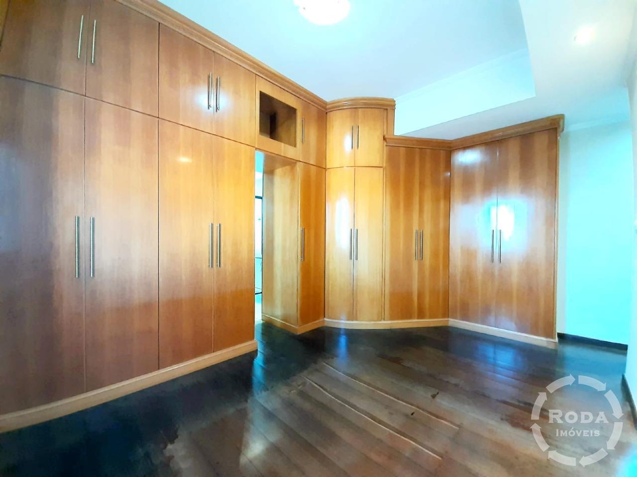 Apartamento à venda no Embaré: 