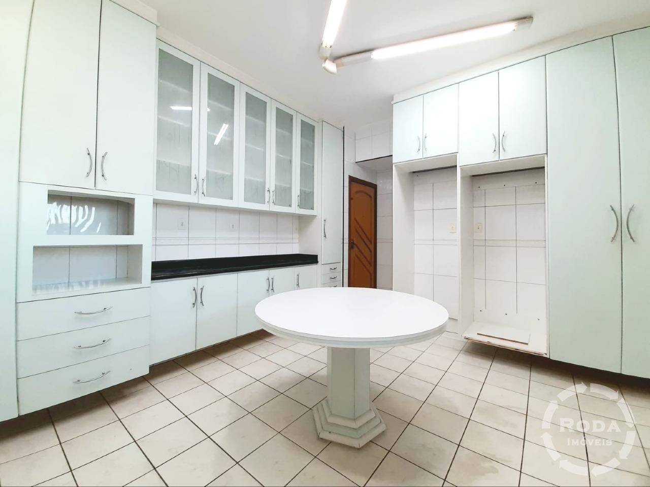 Apartamento à venda no Embaré: 