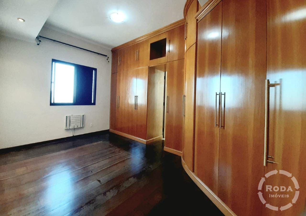 Apartamento à venda no Embaré: suíte grande rica em planejados