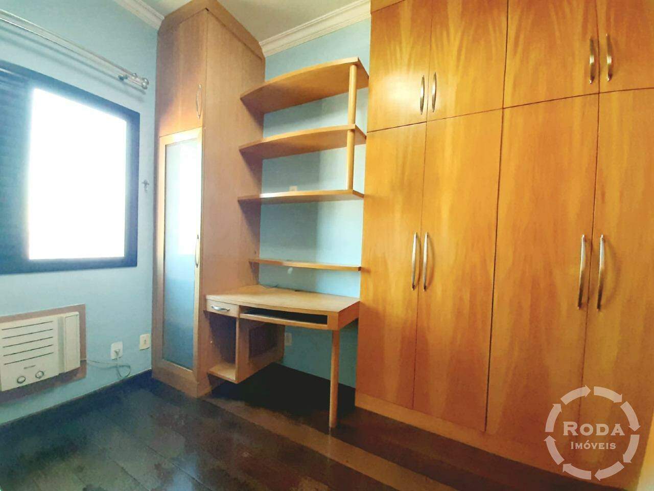 Apartamento para aluguel no Embaré: 