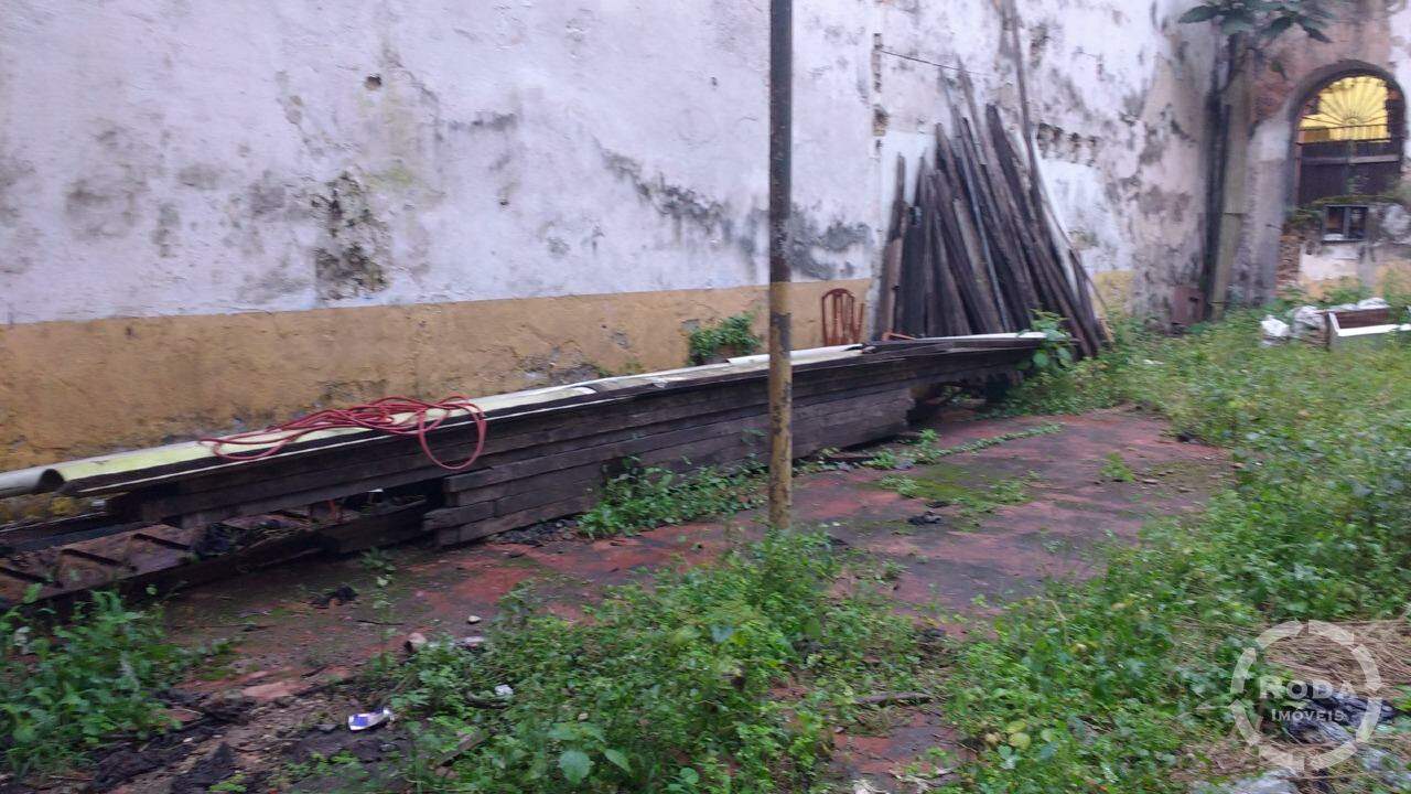 Terreno à venda no Centro: 